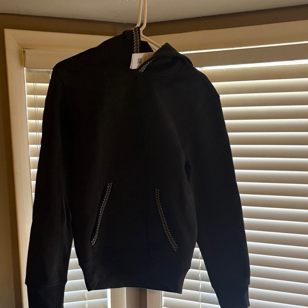 UGG Navy Blue Active Top with Logo Tags - Picture 2 of 2